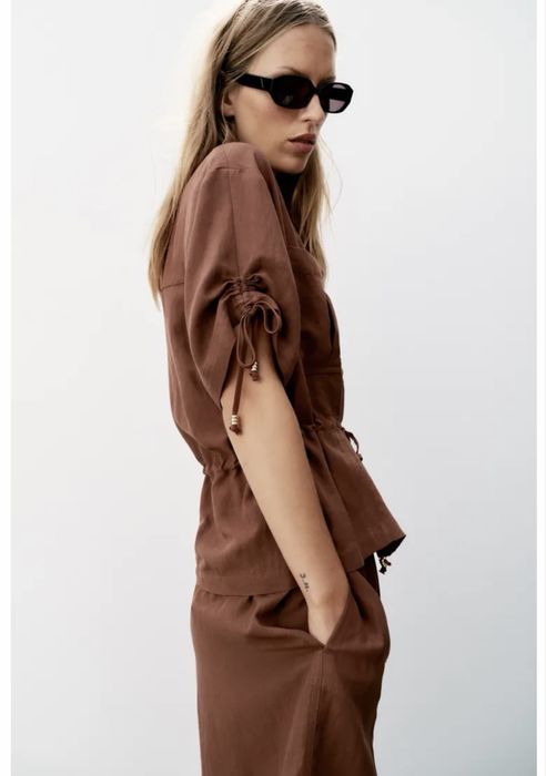 Продам стильный костюм Zara