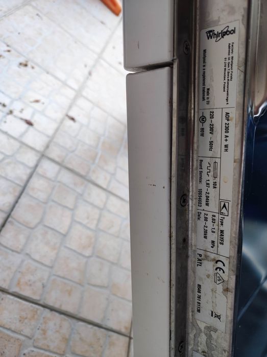Máquina de lavar louça Whirlpool ADP2300