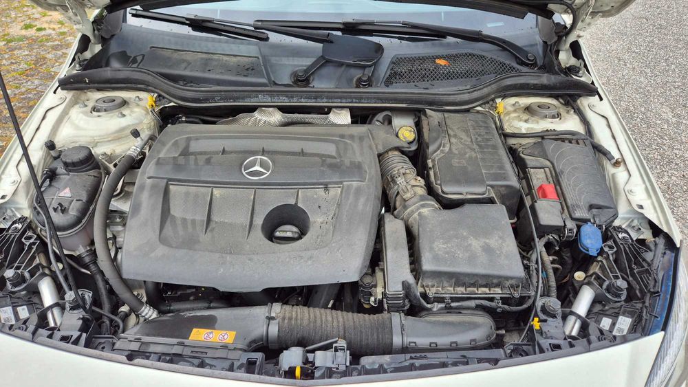 Mercedes A180 em muito bom estado