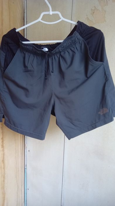 THE  NORTH   FACE   M  Bench  s  шорты