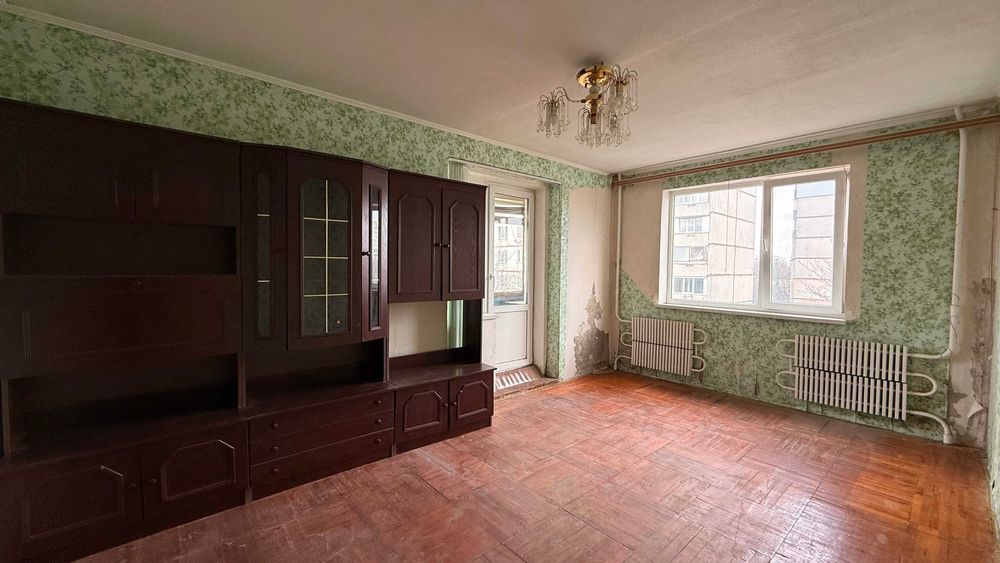 Продам 2 ком. в 16-ке на Салтовке, с/м КЛАСС. (404026)