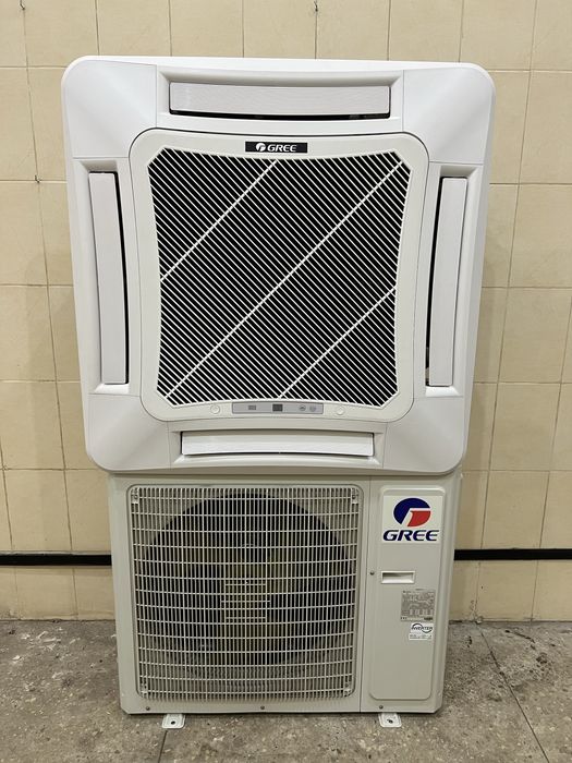 Инверторный кассетный кондиционер Gree 30 (до 100 м2)