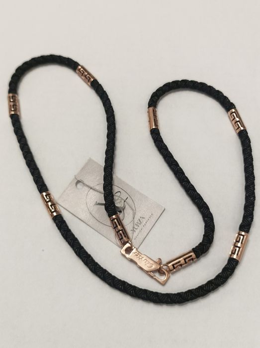 Шнурок шелковый с золотом