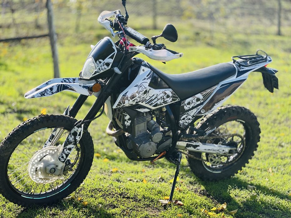 Продам GEON DAKAR TwinCam 250 (enduro)