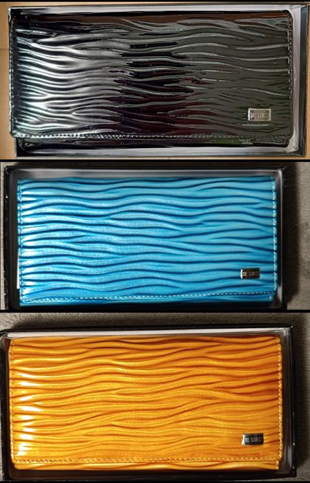 Кожаный лакированный кошелек женский с тиснением