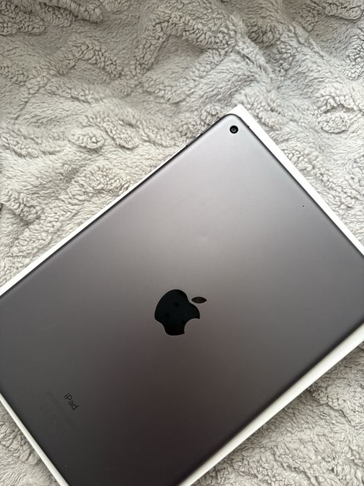 iPad (8 generacji) Wi-Fi 128 GB Space Gray, 10,2 cali