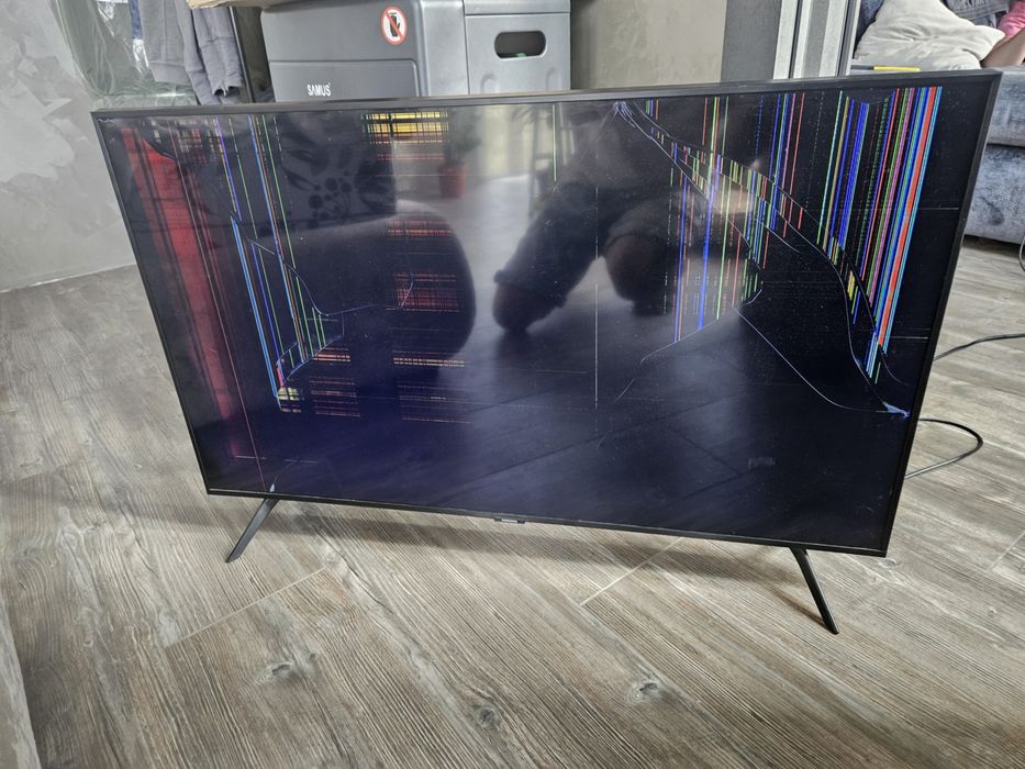 Телевізор 43" Samsung UE43TU7090UXUA (2020) • Повний комплект • На запчастини