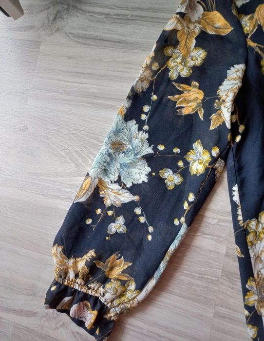 Piekns sukienka w kwiaty r.36 H&M