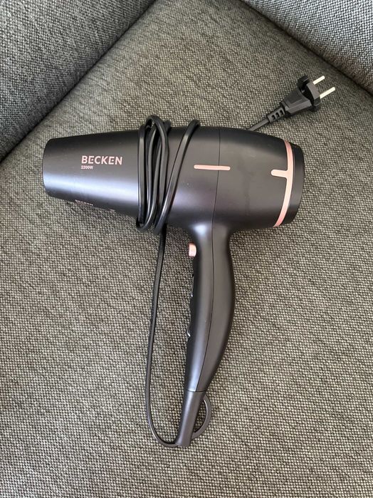 Secador do cabelo marca Becken
