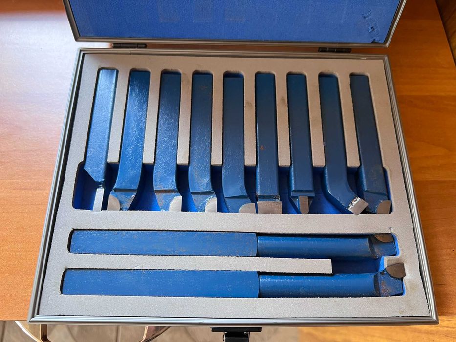 Токарні різці по металу