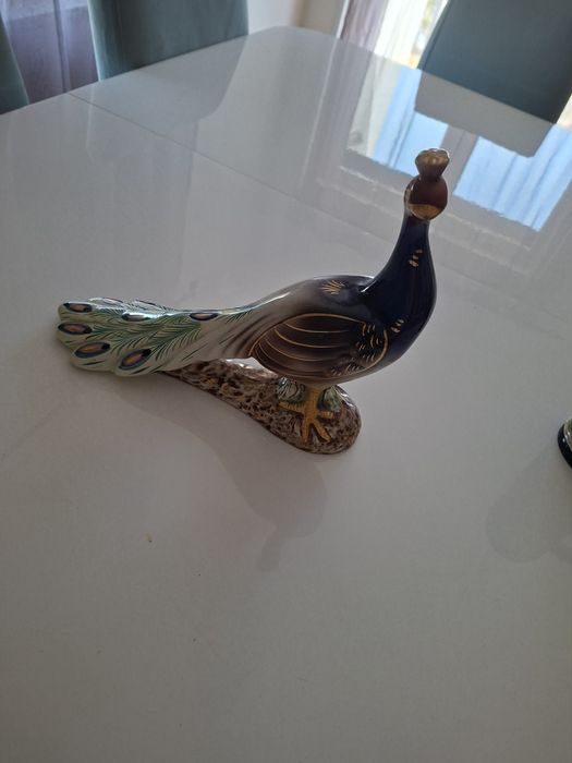 Escultura de Pavão em Faiança Portuguesa  anos 50/70