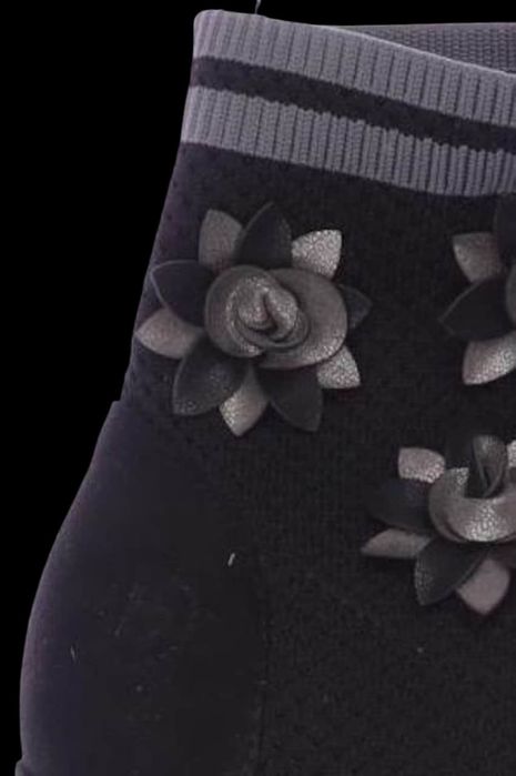 Buty Bugatti na obcasie