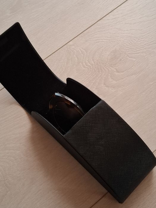 Okulary przeciwsłoneczne prada