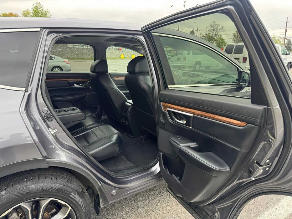 Honda CR-V Hybrid      2021