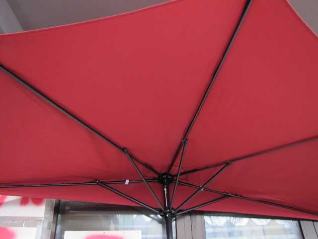 Parasol na taras balkon półokrągły czerwony 23,7 x 132,1 cm