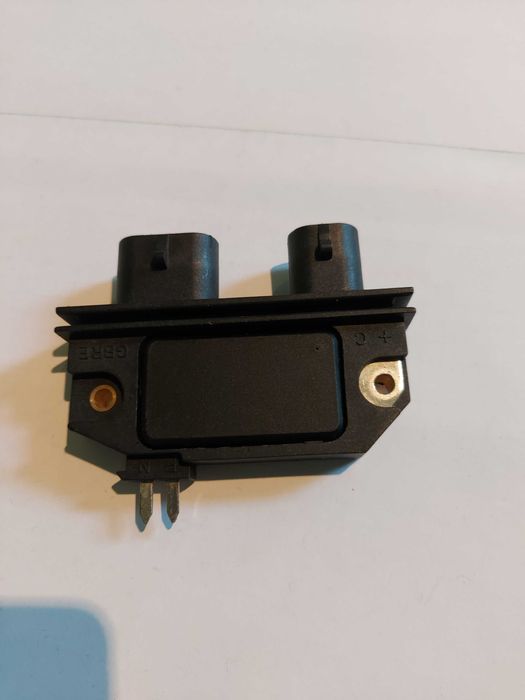 mercruiser  mercury moduł zapłonu aparatu zapłonowego V6 ; V8,