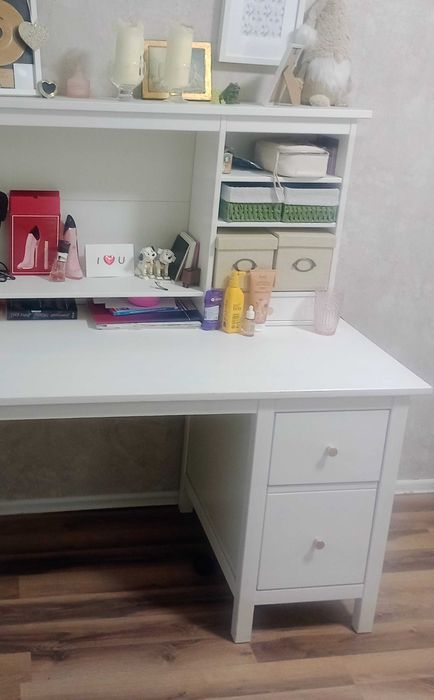 Hemnes Biurko, biała bejca, 155x65 cm