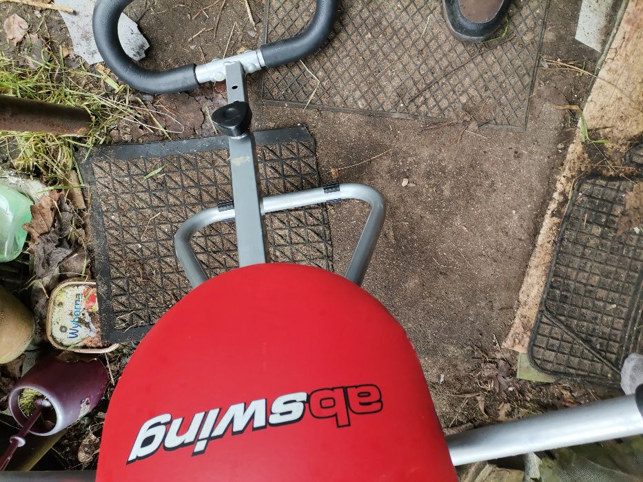 Urządzenie przenośne do ćwiczenia brzuszków abswing workout
