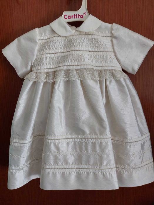 6 Vestidos Cerimônia ou Batizado Criança 12 meses, Novos com Etiqueta!