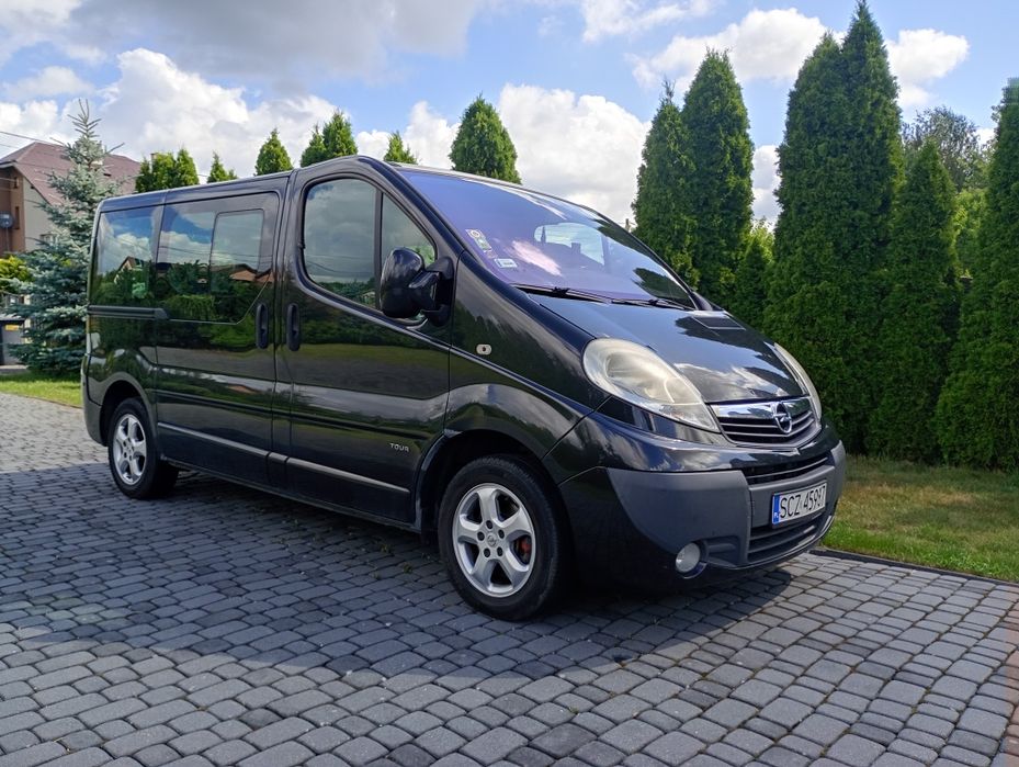 Opel Vivaro Cosmo tour
