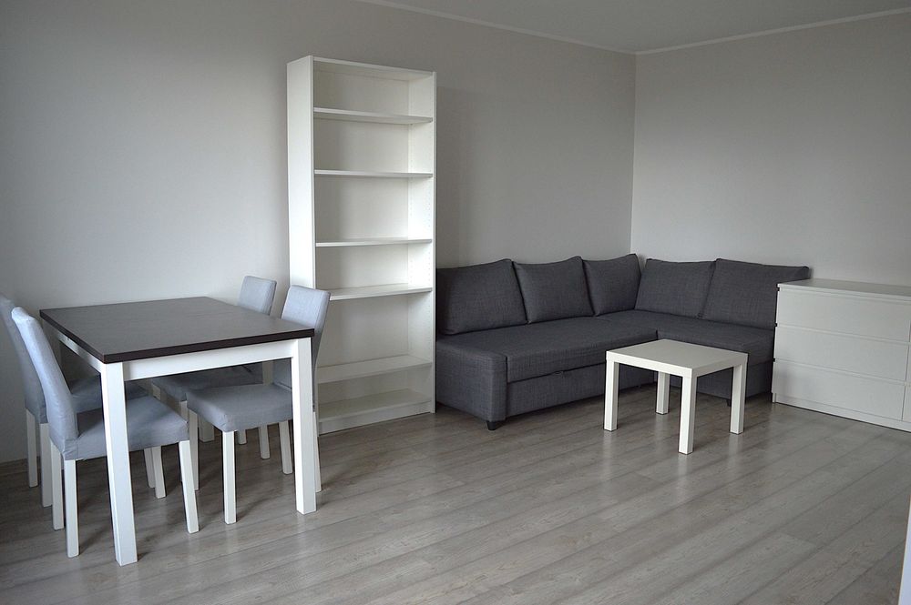 Kawalerka z oddzielną kuchnią i balkonem na Wichrowym Wzgórzu