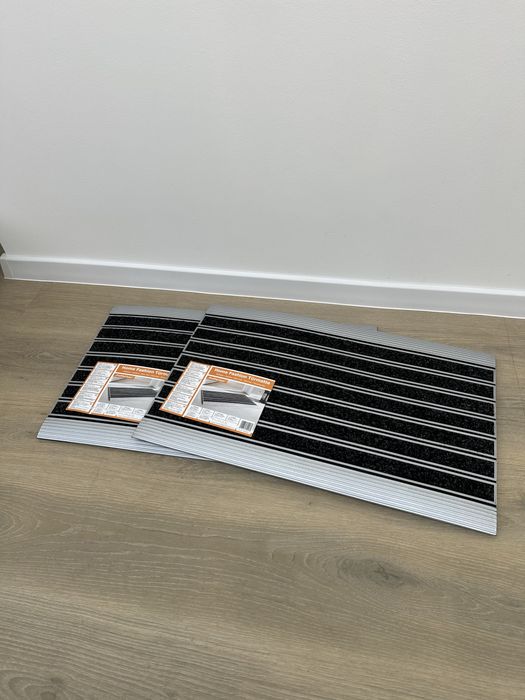 Wycieraczka 70x43cm 2szt zestaw o wyglądzie aluminium, TPE-VC