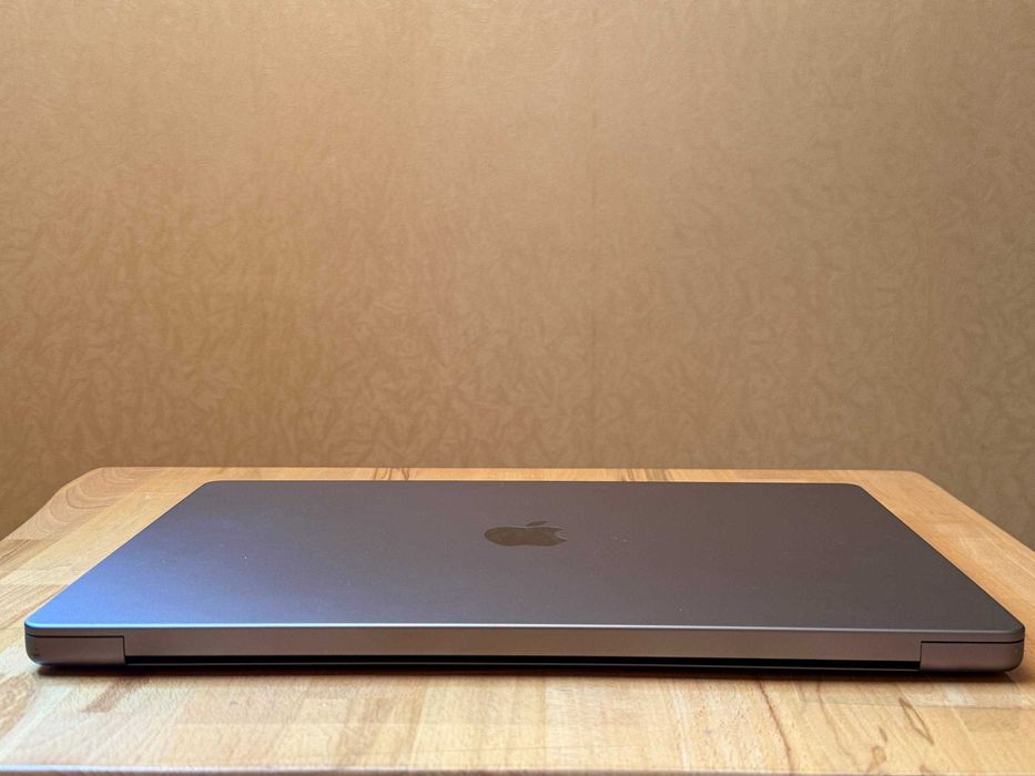 MacBook Pro 16' m1 pro 2021 16/512 space gray