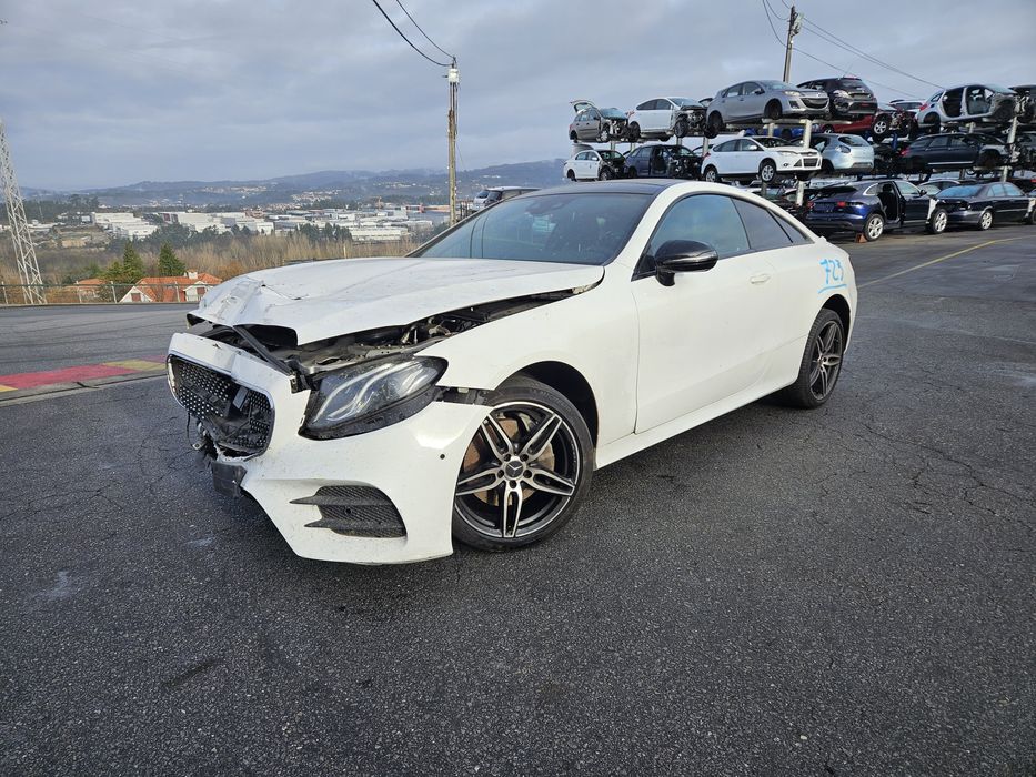 Mercedes-Benz E 220d Coupé 4 MATIC AMG  C238  de 2020 para peças