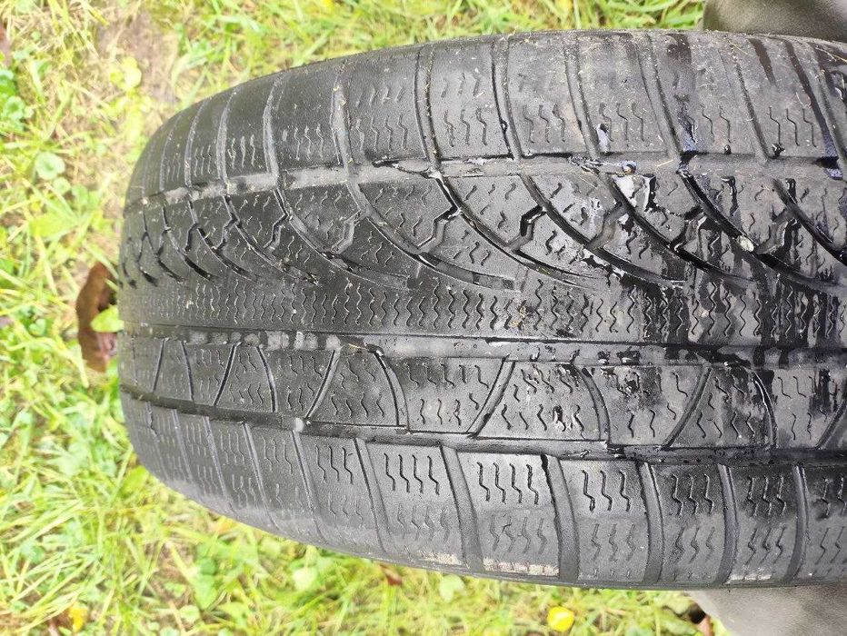 Продам пару зимових шин Snowmaster W651 235/55/17