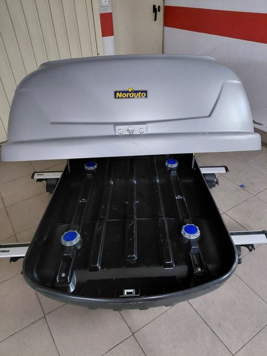 Bagageira de tejadilho Norauto + barras de tejadilho Thule