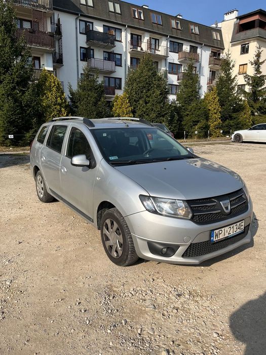 Dacia Logan Samochód firmowy wykupiony przez kierowcę, używany do długich tras
