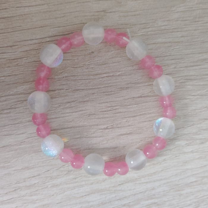 Bransoletka z koralików na gumeczce