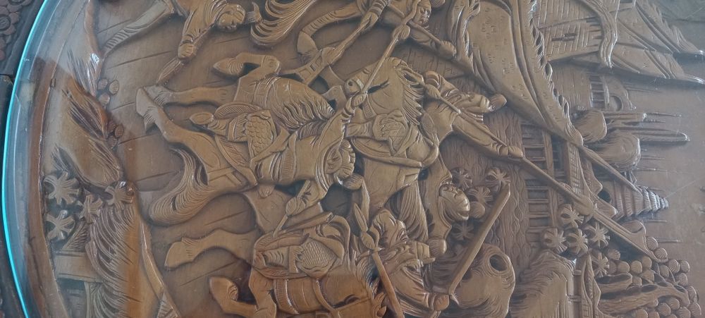 Mesa madeira trabalhada motivos japão