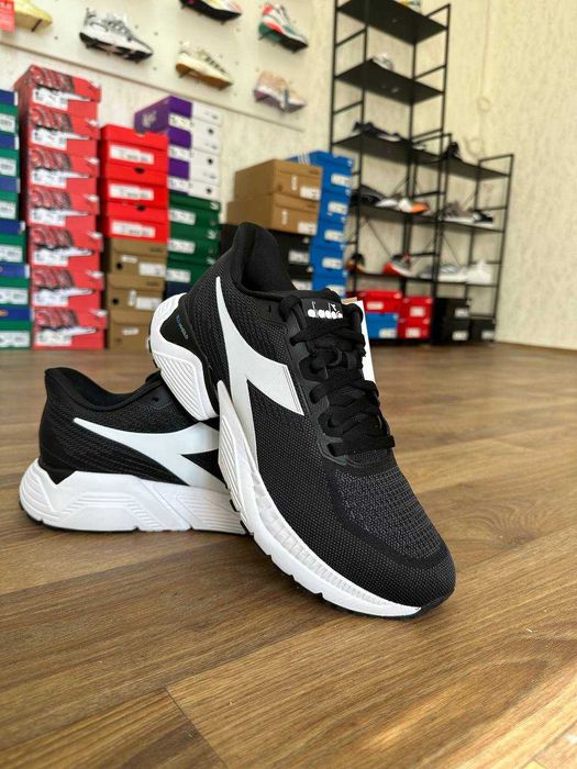 Чоловічі кросівки diadora MYTHOS BLUSHIELD VIGORE (оригінал)