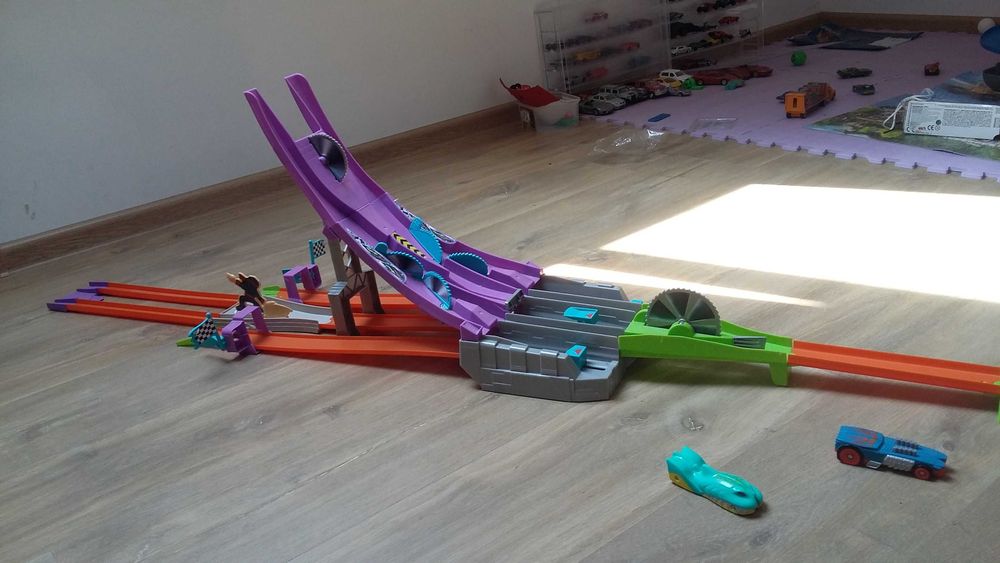 tor hot wheels magnesiaki