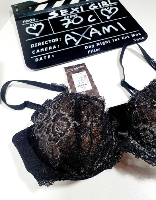 Czarny biustonosze ze srebrnym połyskującym wzorem r. 70c