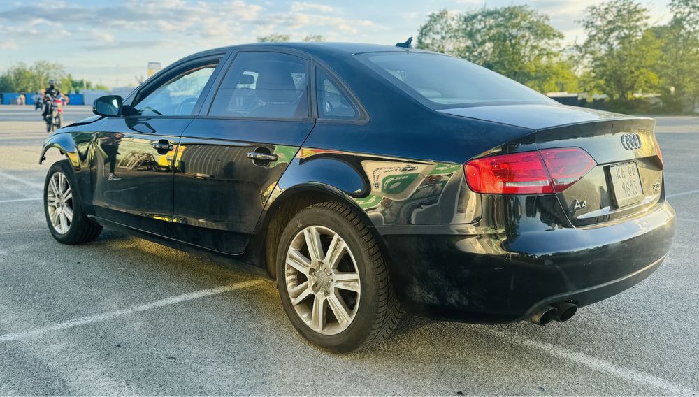 Продам Audi A4 2011 рік 2.0 Бензин Quattro після ДТП!