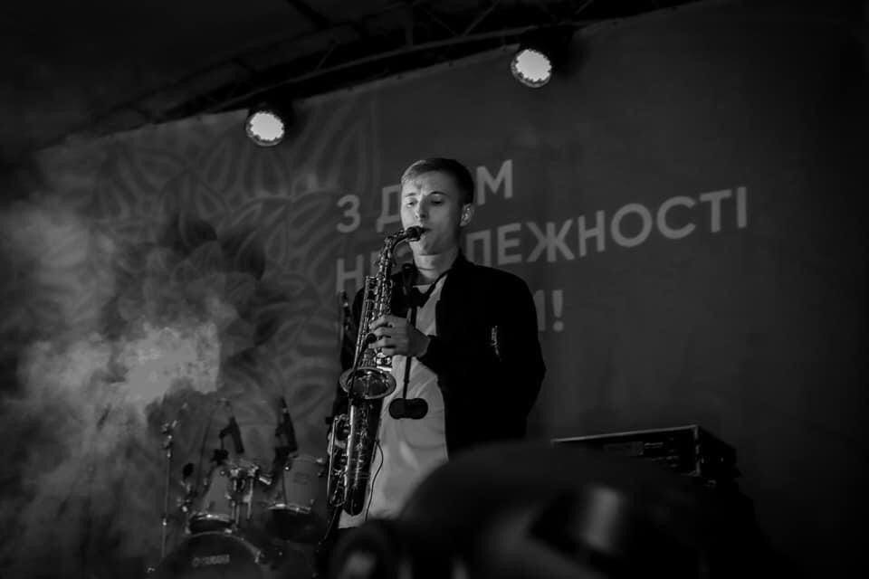 Саксофоніст на Ваше свято!