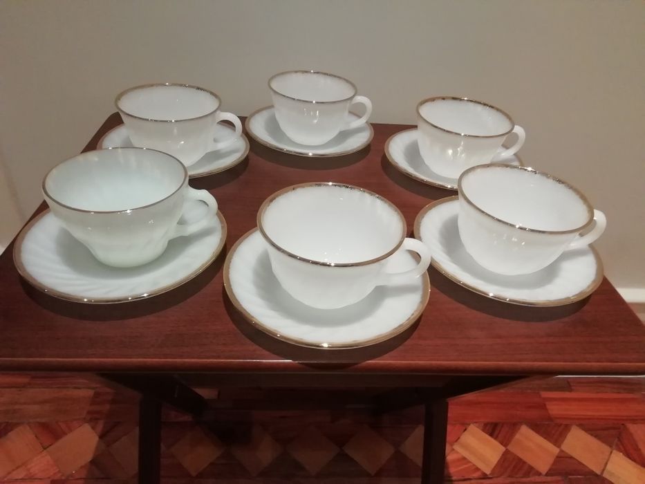 Fire King, Oven Ware - Chávenas, Pratos... Vintage