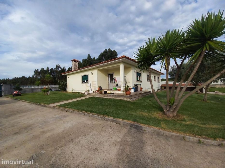 Moradia T3+1 com Vista Panorâmica em Anadia, Aveiro