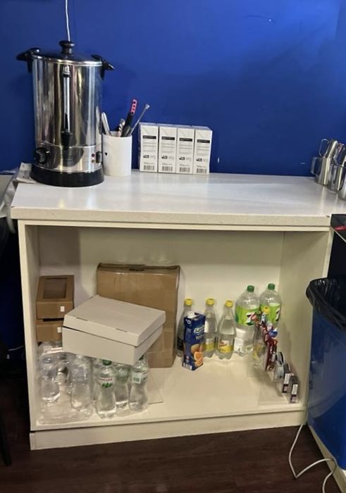 Барна стійка для кавʼярні