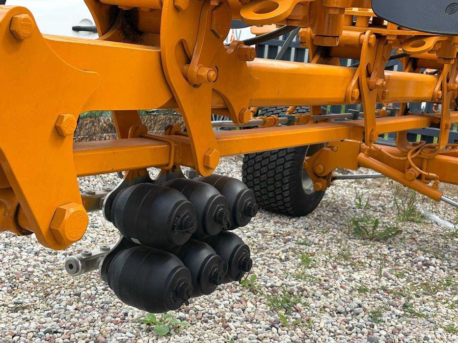 Pług obrotowy Moro Aratri Warrior PNT 5 skibowy