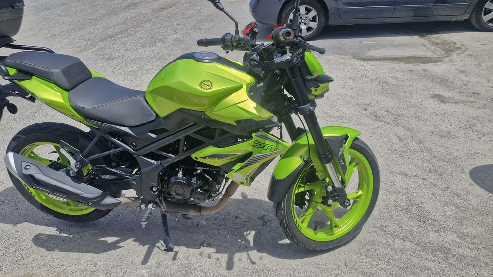 Moto benelli bn 125 ano 2023