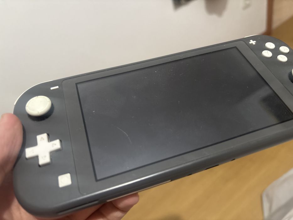 Nintendo switch lite cinzenta (DIFICULDADE A LIGAR WIFI)