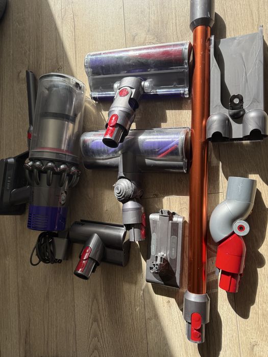 Odkurzacz DYSON Cyclone V10 Absolute