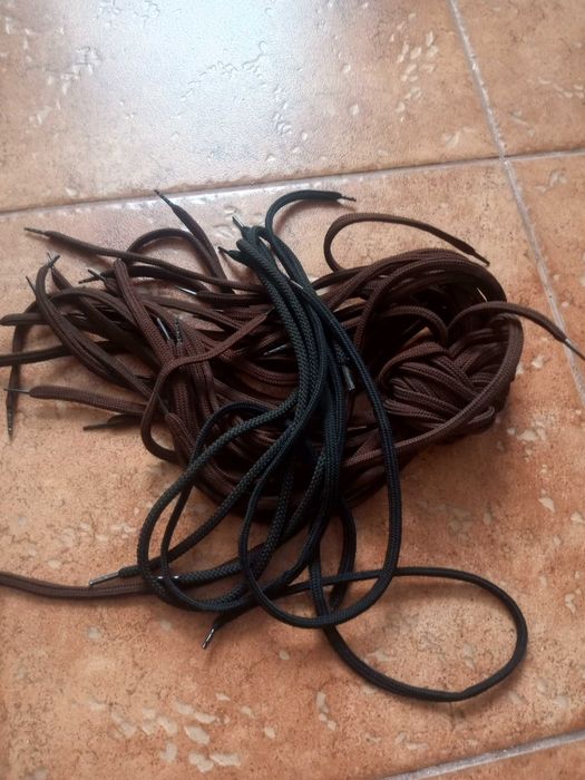 Продам шнурки обувные