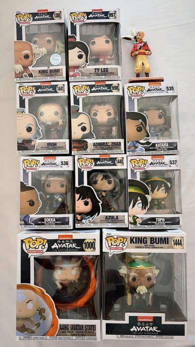 Funko Pops Avatar novos na caixa