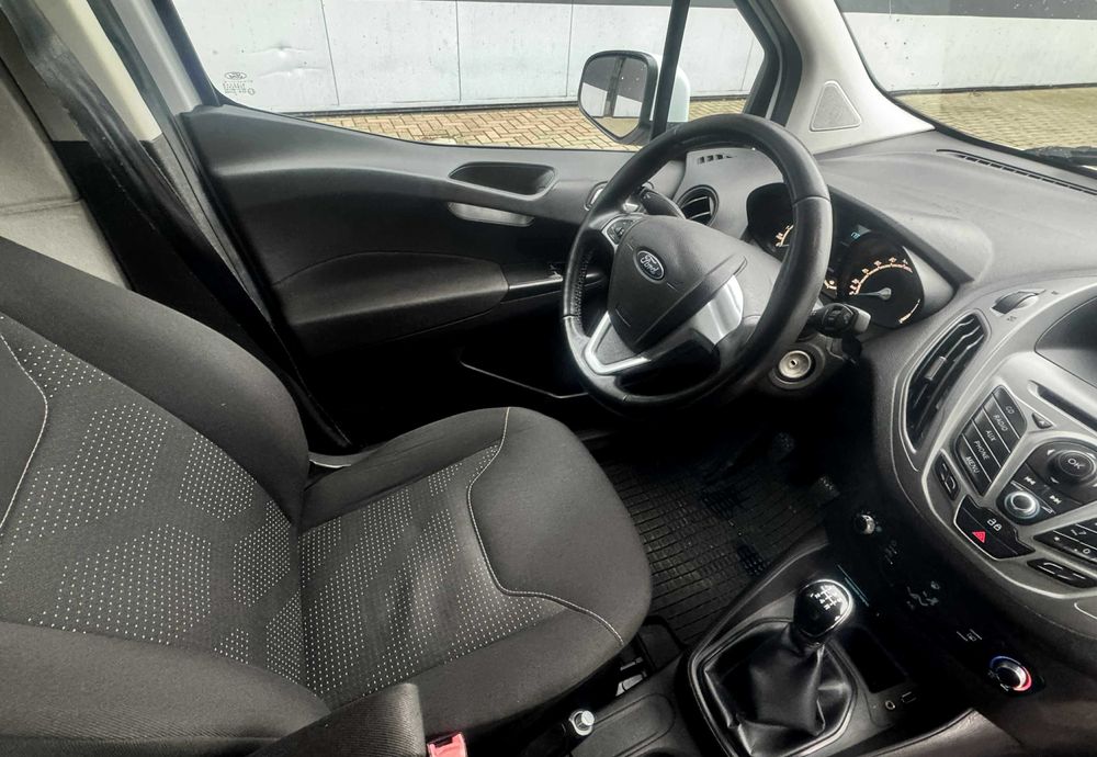 Ford Transit Courier 1.5 2015 r.