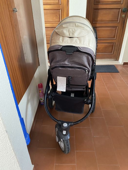 Carrinho de bebe zy, acompanha Ovo,  “bebe conforto”.