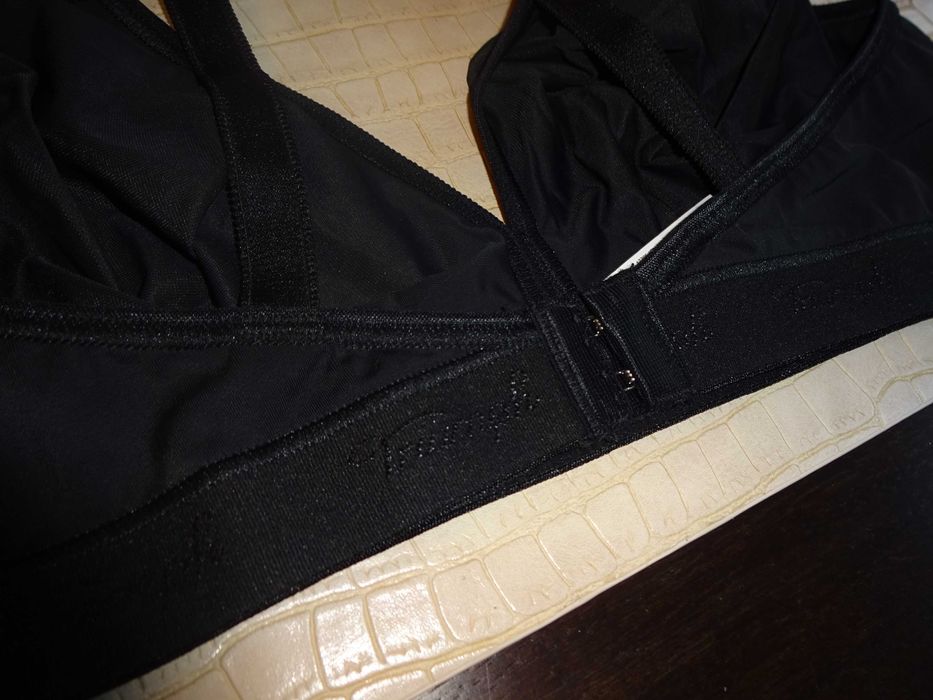 TRIUMPH Micro Fun N  CA 17785 bez fiszbin gładki cieńki biustonosz 85B